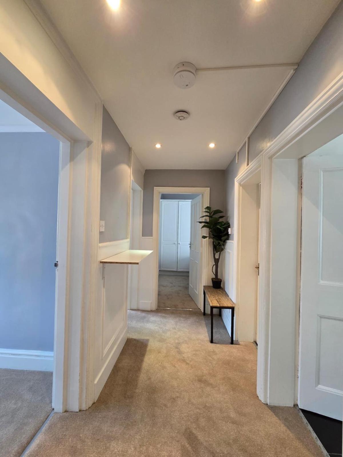 Great Flat Close To Edgware Road London Exterior foto